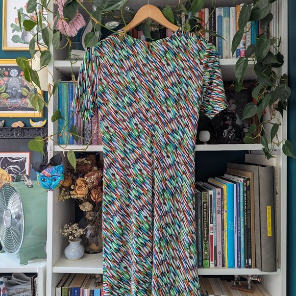 Patterned artsy Parade dress, Size Small - Picture 4 of 4